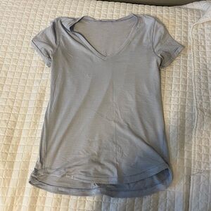 Lululemon V neck T-Shirt